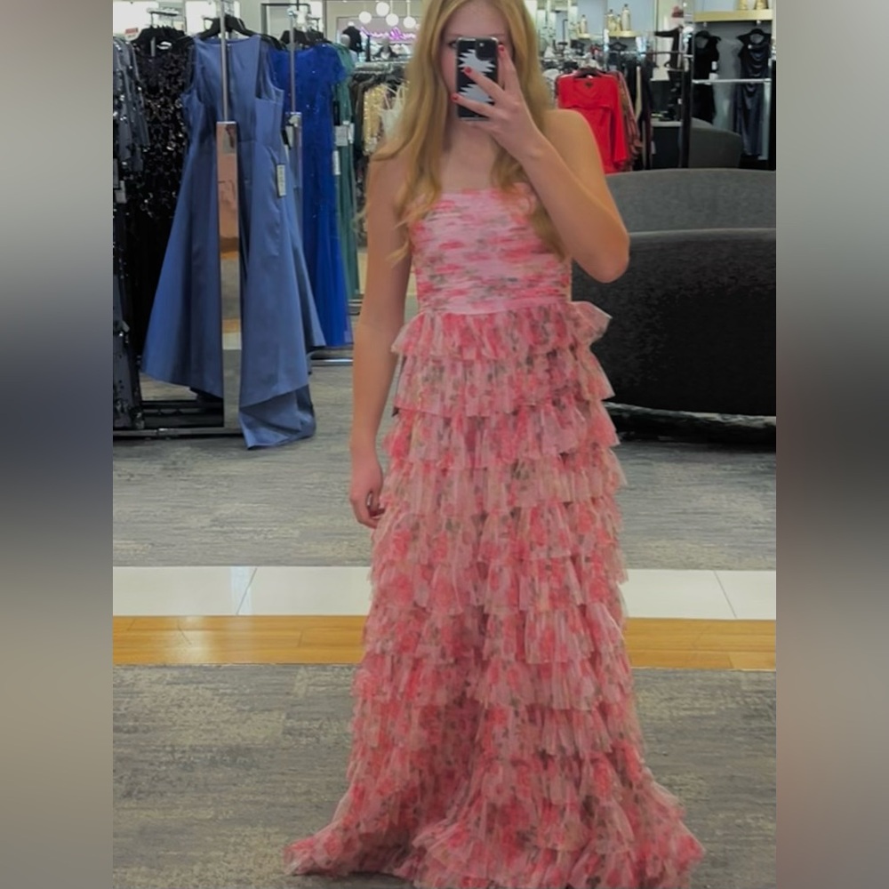 Pink Floral Dress - Prom dress
Size 2 - Picture 1 of 2